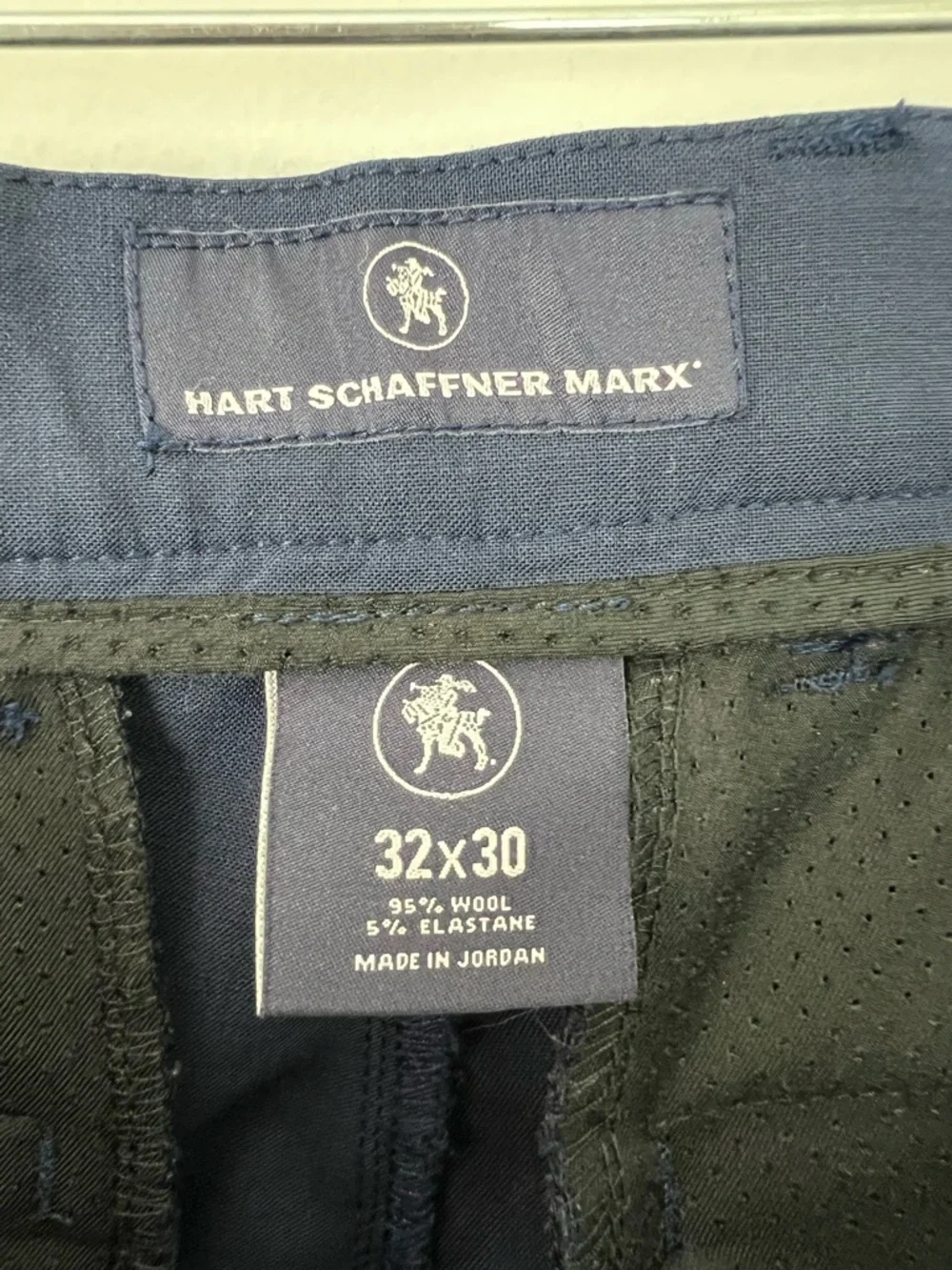 Hart Schaffner Marx hart schaffner
